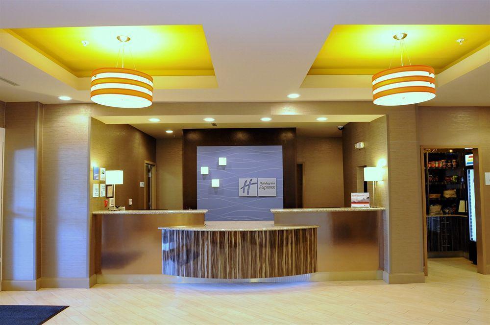 Holiday Inn Express Covington-Madisonville By Ihg Esterno foto